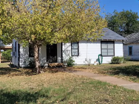 401403407 South St, Graham, TX 76450