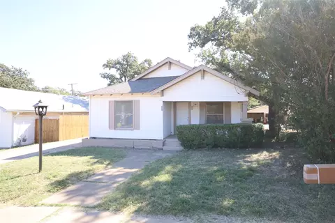 808 W Valley St, Eastland, TX 76448