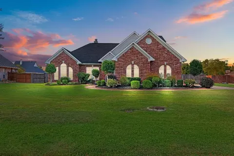 333 Hunters Hollow Dr, Bossier City, LA 71111
