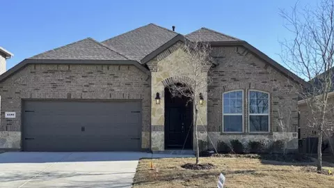 4185 Plateau Dr, Forney, TX 75126