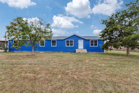 1010 Ben Dr, Cleburne, TX 76031