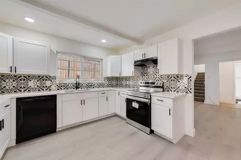 7404 Brentwood Stair Rd, Fort Worth, TX 76112