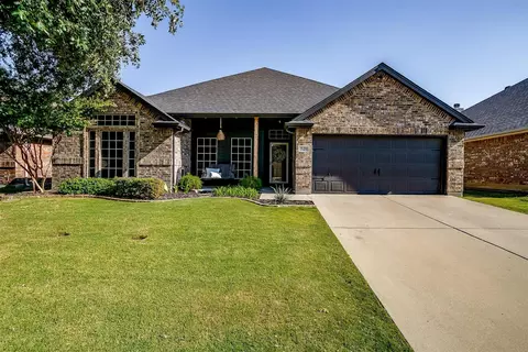 720 Blue Marlin Dr, Burleson, TX 76028