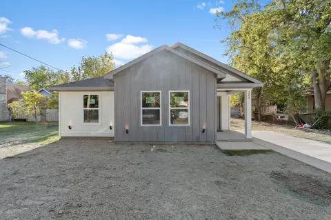 309 College St, Wilmer, TX 75172
