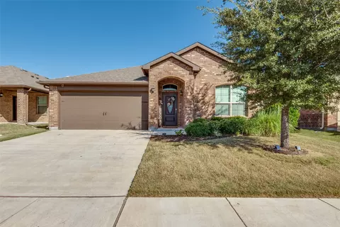 2632 Gains Mill Dr, Fort Worth, TX 76123