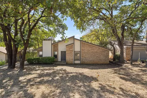 7652 Blue Carriage Ln, Fort Worth, TX 76120