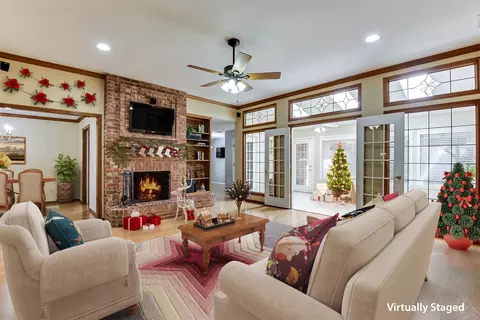 4902 Rockford Ct, Arlington, TX 76017