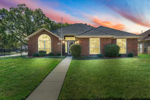 602 Amesbury Dr, Mesquite, TX 75150