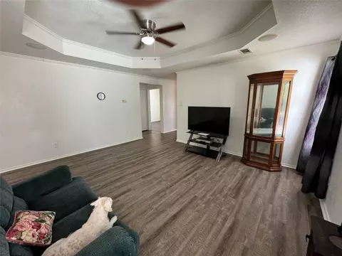101 Red Oak Cir, Ector, TX 75439 photo 6