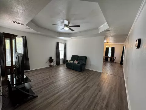 101 Red Oak Cir, Ector, TX 75439 photo 5