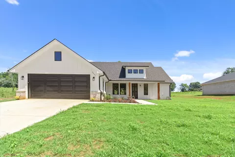 2027 County Road 2138, Troup, TX 75789