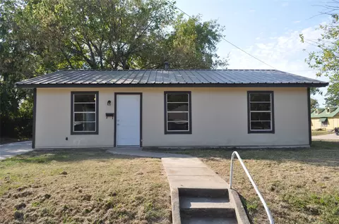 600 J D Franklin Dr, Sulphur Springs, TX 75482