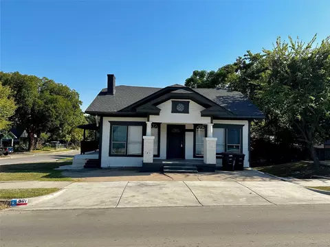 901 Park St, Fort Worth, TX 76164