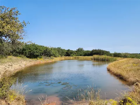 1769 Fm 585, Burkett, TX 76828