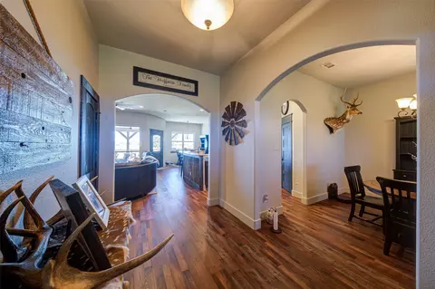 Entry Way - 4560 Huling Rd, Sanger, TX 76266 photo 1 of 2