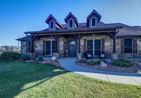 Exterior - 4560 Huling Rd, Sanger, TX 76266 photo 3 of 8