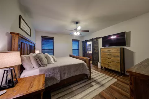 Bedroom - 4560 Huling Rd, Sanger, TX 76266 photo 1 of 3