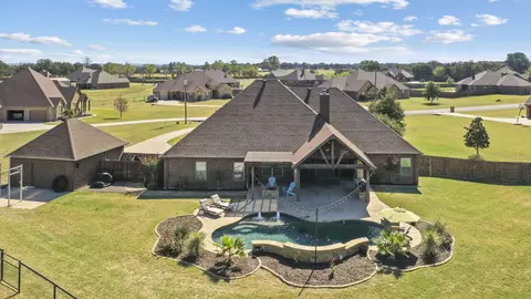 135 Brock Ln, Millsap, TX 76066