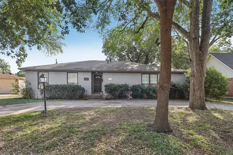 5310 Ashbrook Rd, Dallas, TX 75227
