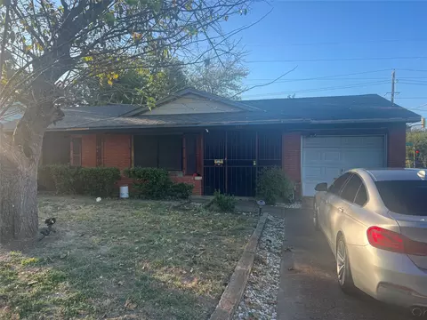 548 Highfall Dr, Dallas, TX 75232