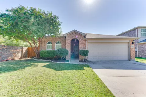 2616 Avenel Ct, Fort Worth, TX 76177