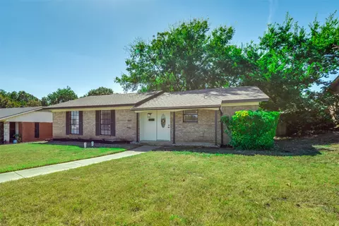 238 Silver Creek Dr, Duncanville, TX 75137
