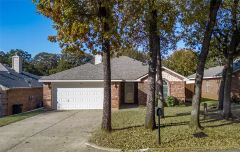 3733 Oak St, Euless, TX 76040