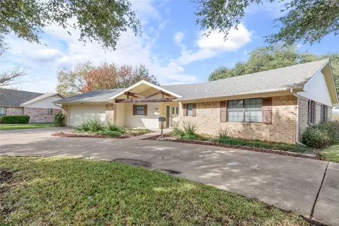 109 Garland Dr, Hillsboro, TX 76645