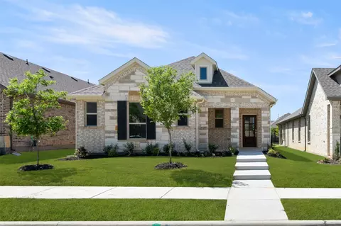 2818 Buttermilk Dr, Midlothian, TX 76065