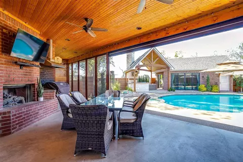 9306 Spyglass Ct, Granbury, TX 76049