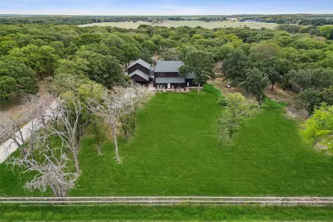 2808 Neely Trl, Valley View, TX 76272