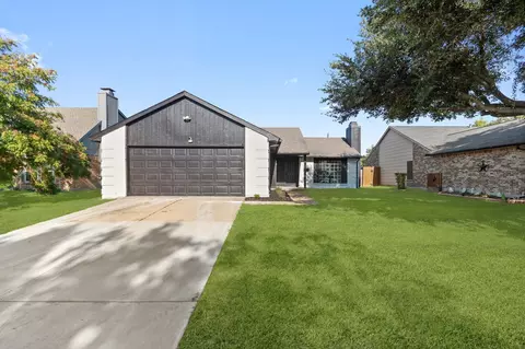 705 Ponderosa Dr, Forney, TX 75126