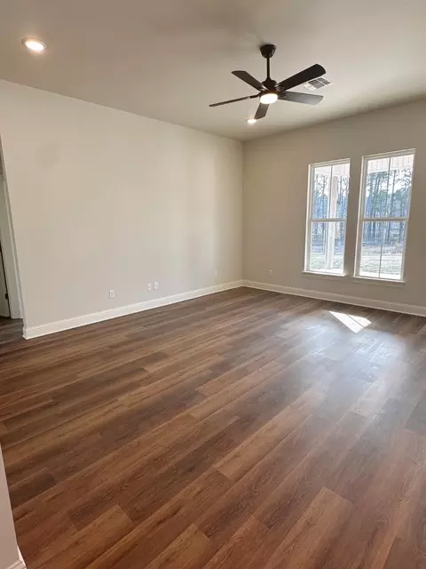 Living - 5773 Bunker Way, Blanchard, LA 71107 photo 1 of 2
