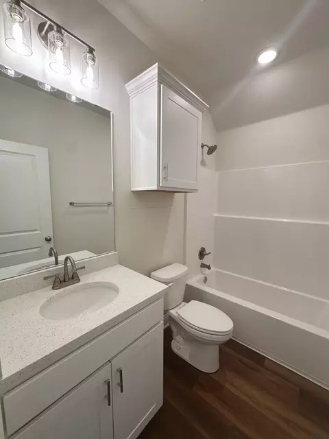 Bath - 5773 Bunker Way, Blanchard, LA 71107 photo 2 of 2