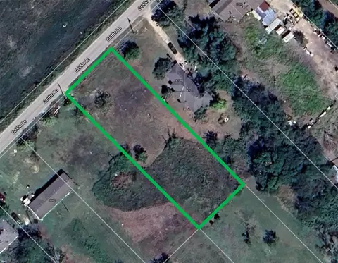 8688 Griffin Ln, Crandall, TX 75114