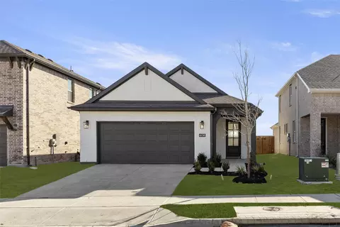 608 Waterhouse Lake Dr, Anna, TX 75409