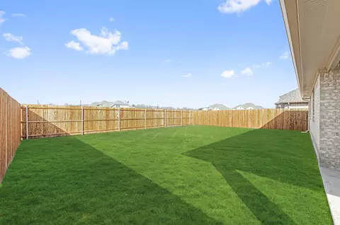Exterior - 308 Keystone Dr, Commerce, TX 75428 photo 6 of 6
