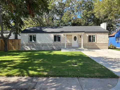 115 Whitham St, Irving, TX 75060