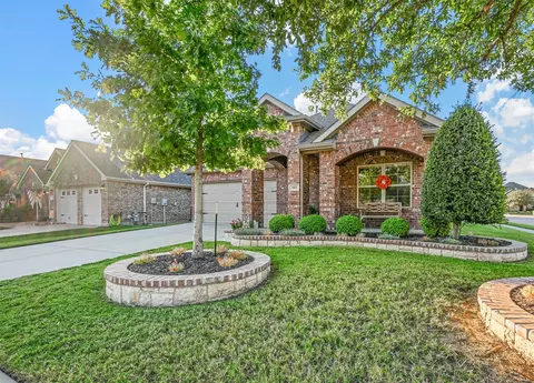 1165 Crest Breeze Dr, Haslet, TX 76052