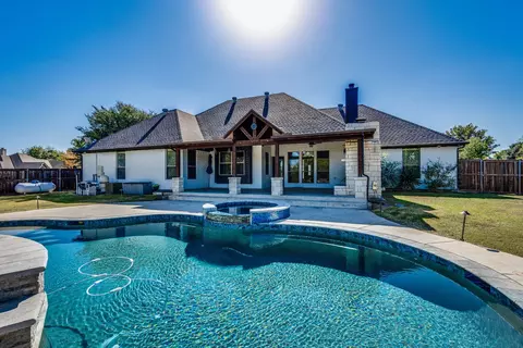 6031 Deerfield Ln, Midlothian, TX 76065