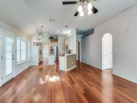 Living - 12600 Beech Tree Ln, Euless, TX 76040 photo 4 of 4