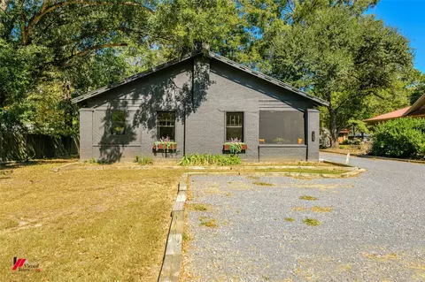 1505 Mcarthur Dr, Mansfield, LA 71052