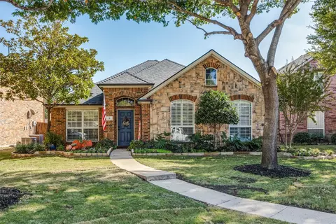 5 Dominion Cir, Frisco, TX 75033
