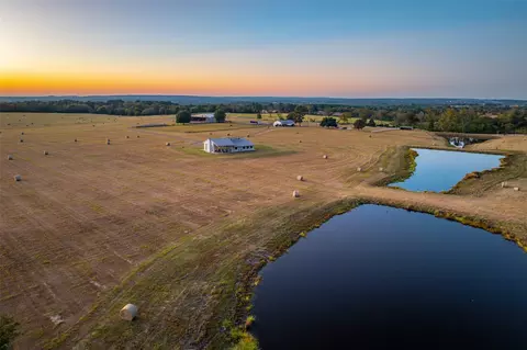1645 County Road 3104, Jacksonville, TX 75766