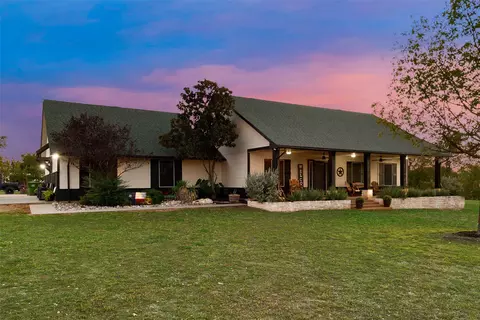 10496 Jackson Rd, Krum, TX 76249
