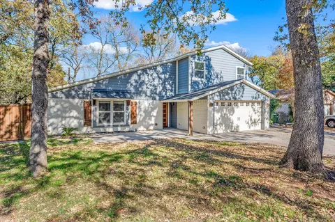 1338 Martin Ct, Grapevine, TX 76051
