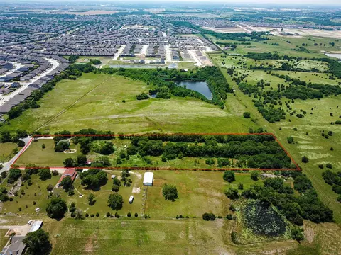 956 Prince Ln, Fate, TX 75087