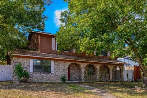 907 S Hyde Park Ave, Denison, TX 75020