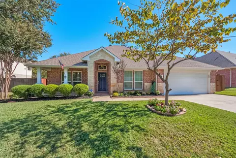 3602 Heatherbrook Dr, Arlington, TX 76001