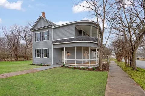 402 N Houston Ave, Denison, TX 75021